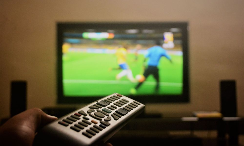 Retransmission de football en direct sur un téléviseur